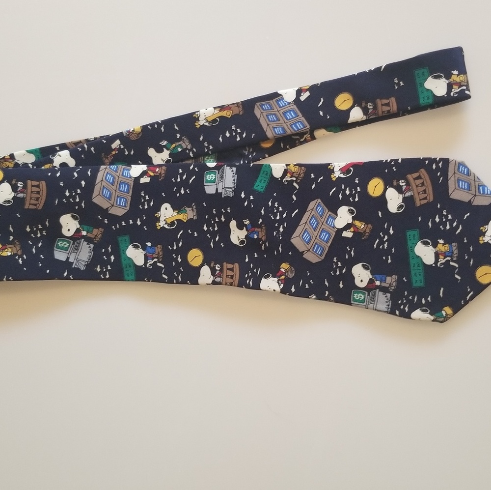 Stockmarket Snoopy Tie